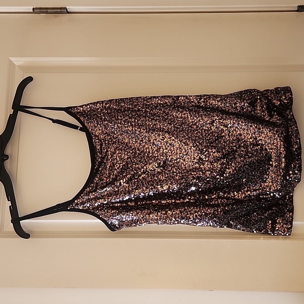 Sequence tank